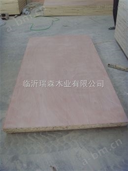 临沂瑞森木业杨木芯三夹板杨木底薄板胶合板