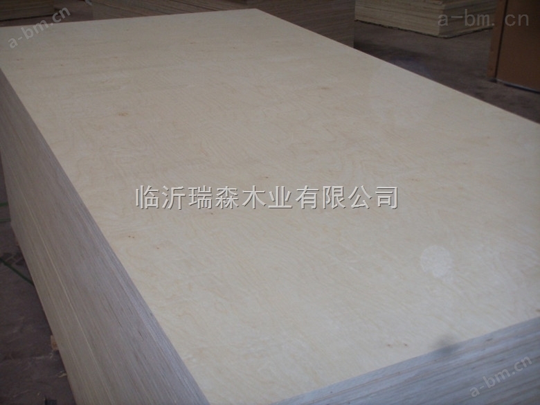 三夹板E2级工程板杨木芯胶合板1220*2440*4mm实木多层板三合板